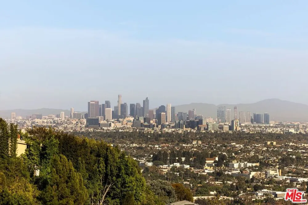 9105 Cordell Drive Los Angeles, CA 90069