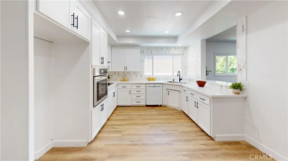 1354 Shadow Fullerton, CA 92831