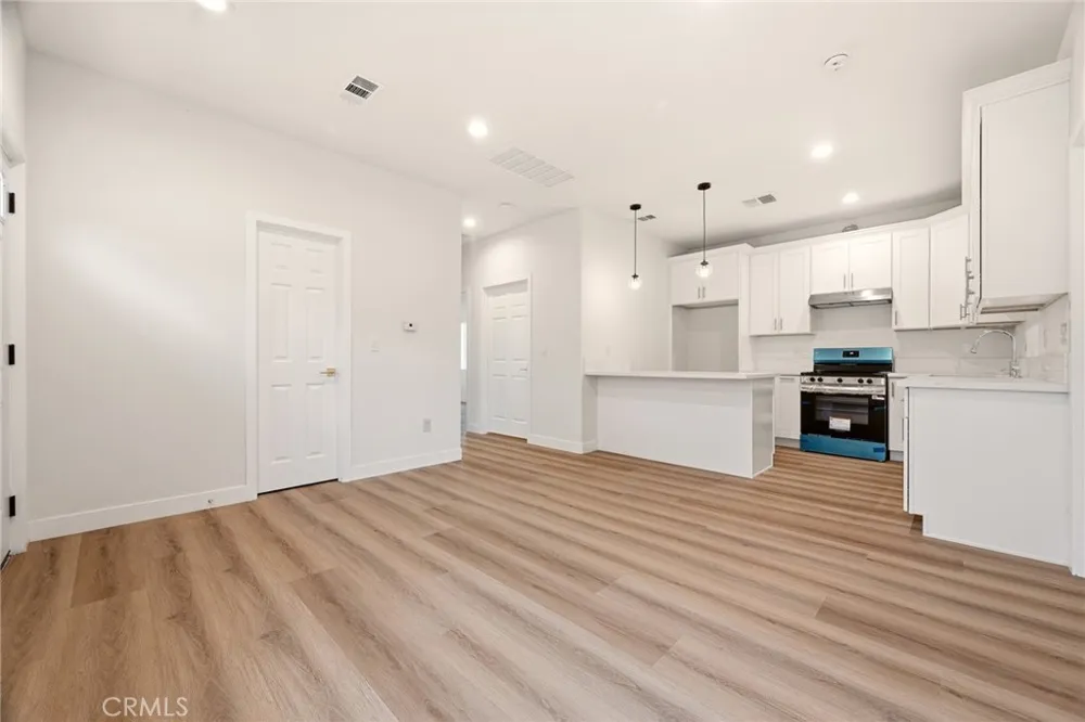 755 E Monterey Avenue Pomona, CA 91767
