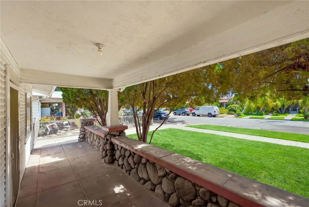 755 E Monterey Avenue Pomona, CA 91767