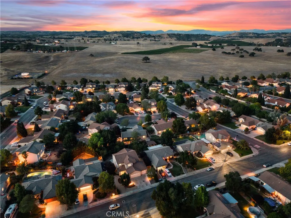 1007 Running Stag Paso Robles, CA 93446