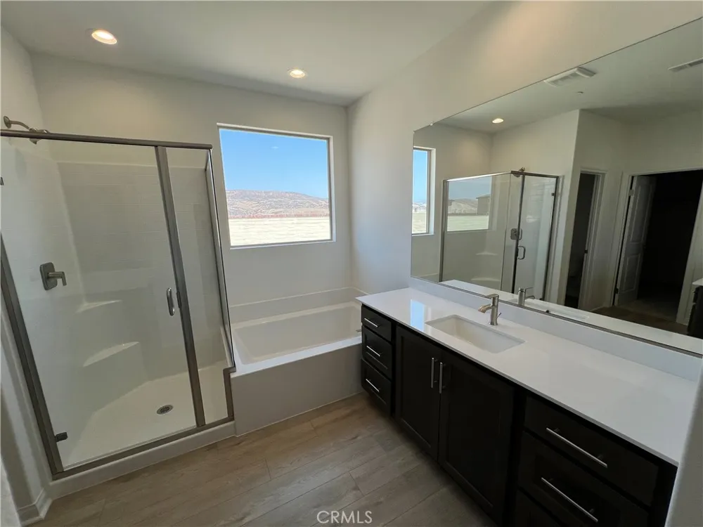 4130 Pioneer Lake Elsinore, CA 92530