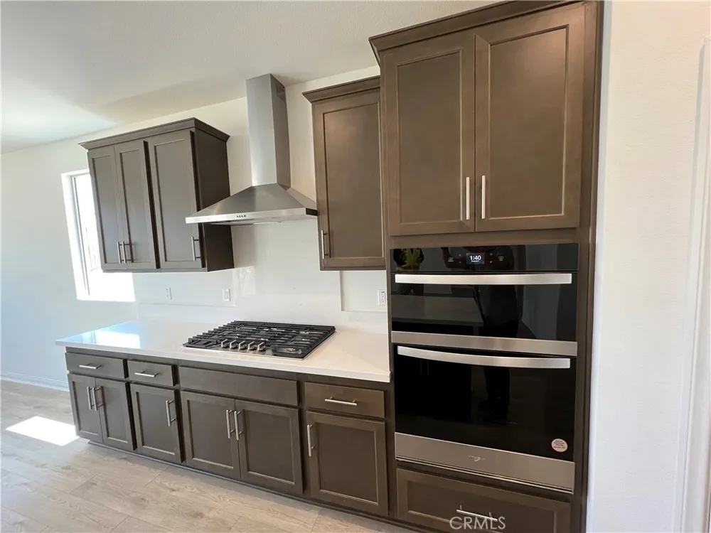 4130 Pioneer Lake Elsinore, CA 92530