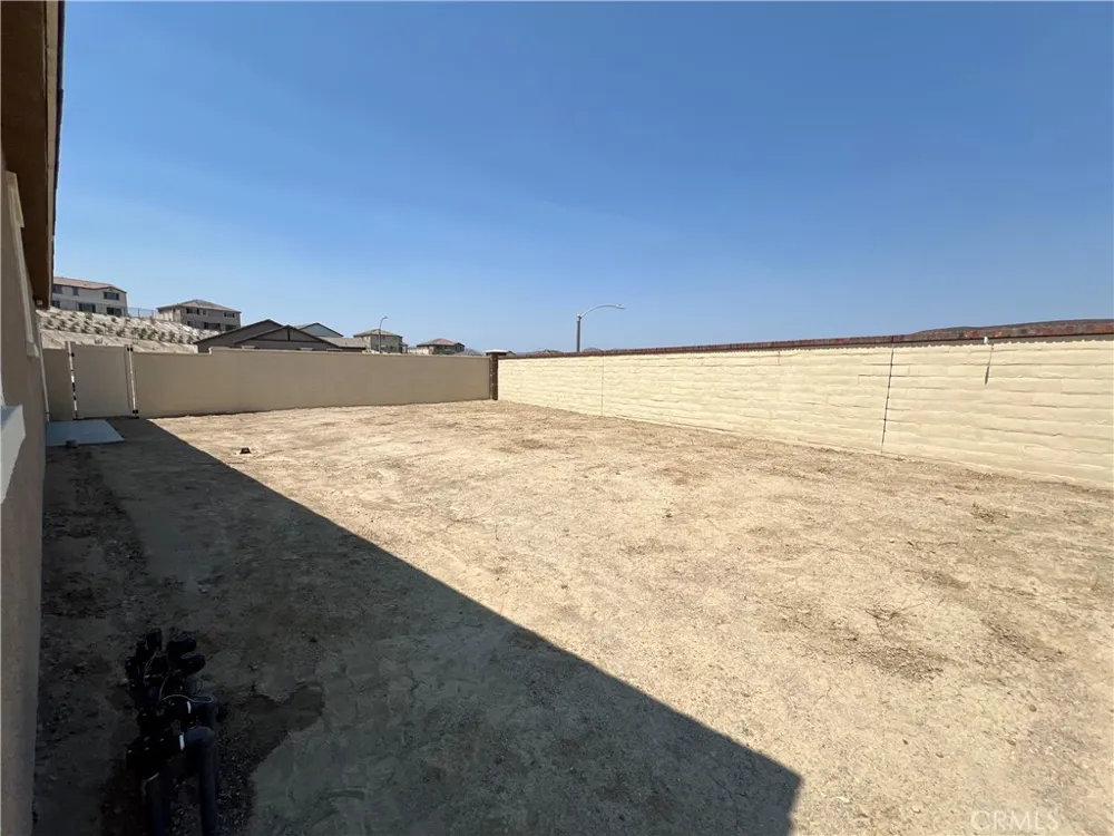 4130 Pioneer Lake Elsinore, CA 92530