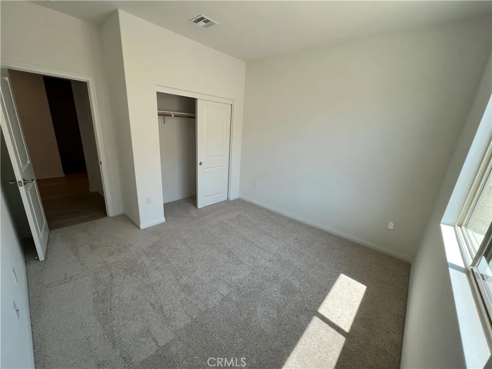 4130 Pioneer Lake Elsinore, CA 92530