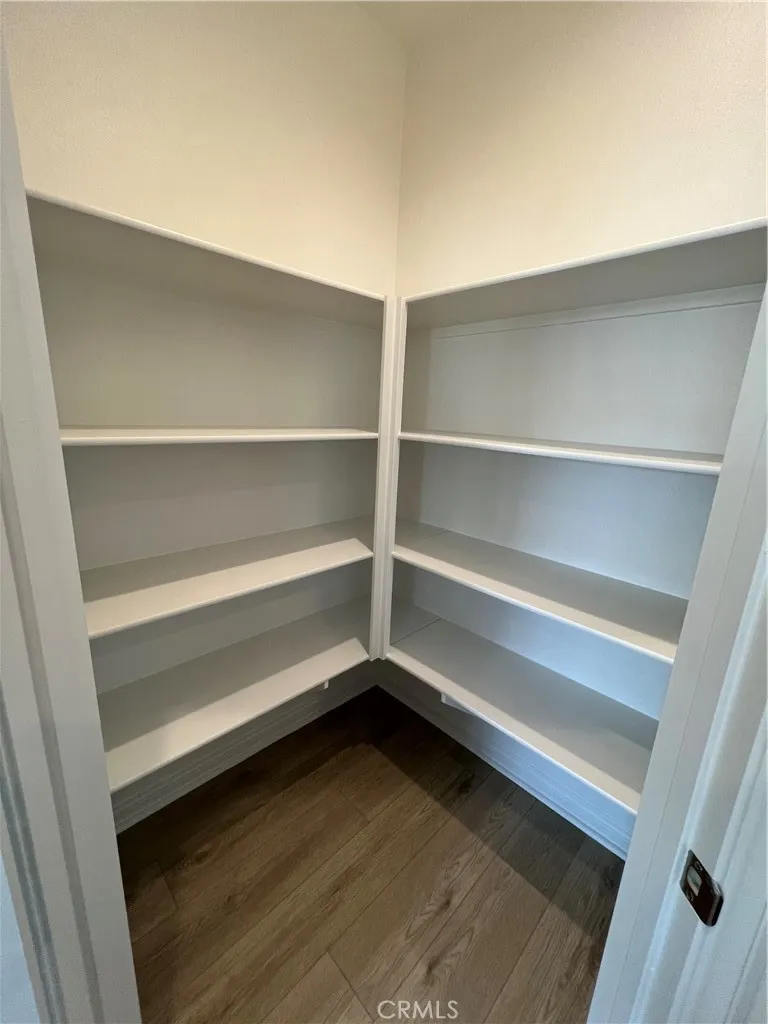 4130 Pioneer Lake Elsinore, CA 92530