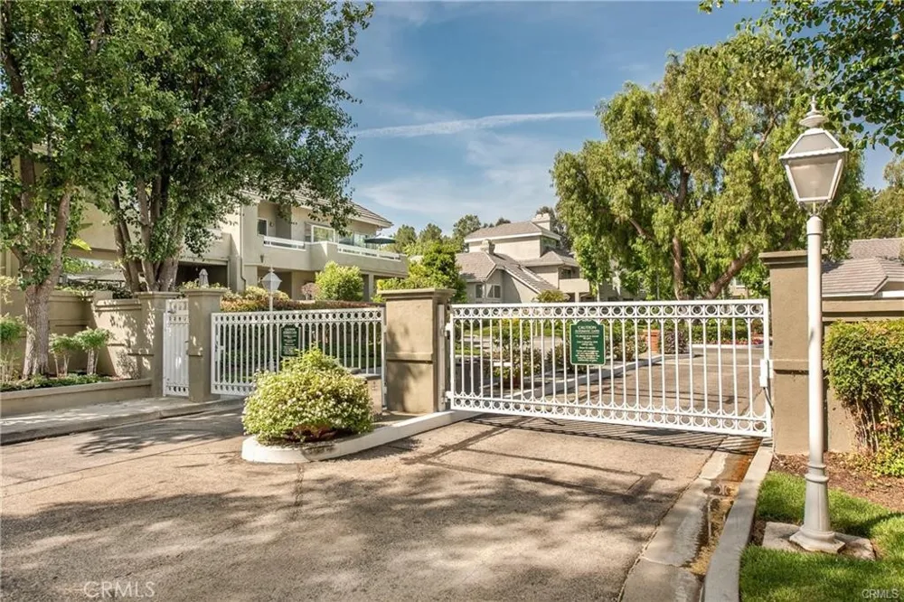 23963 Arroyo Park #99 Valencia, CA 91355