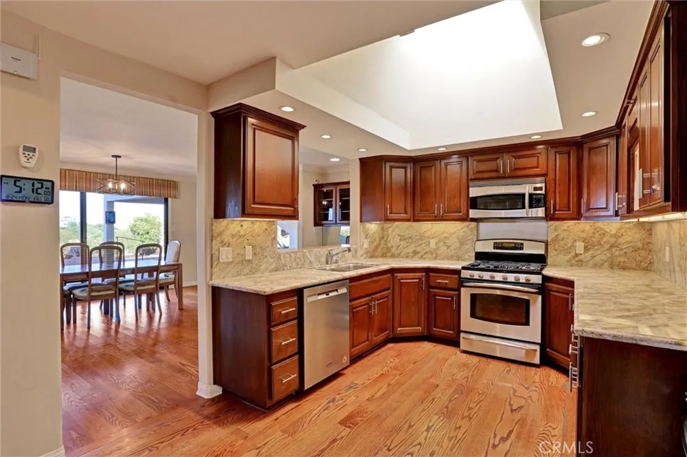 28 Montecillo Drive Rolling Hills Estates, CA 90274