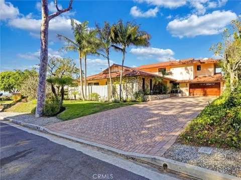 28 Montecillo Drive