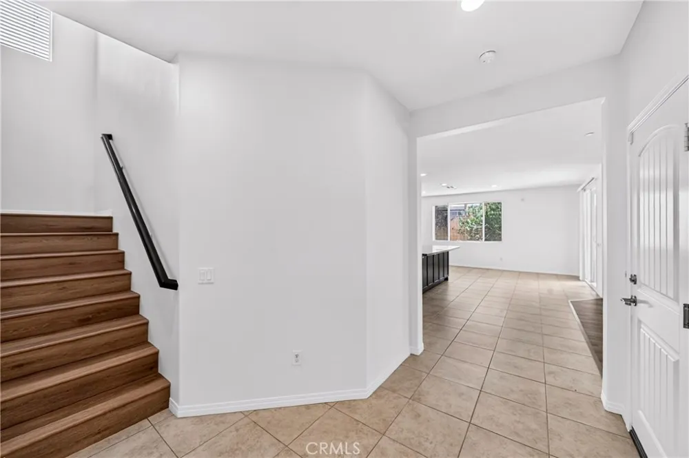 7989 Licorice Fontana, CA 92336
