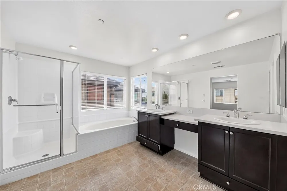 7989 Licorice Fontana, CA 92336