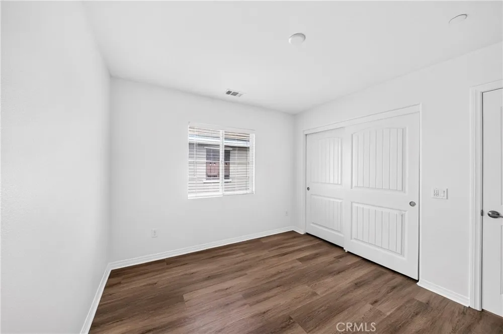 7989 Licorice Fontana, CA 92336