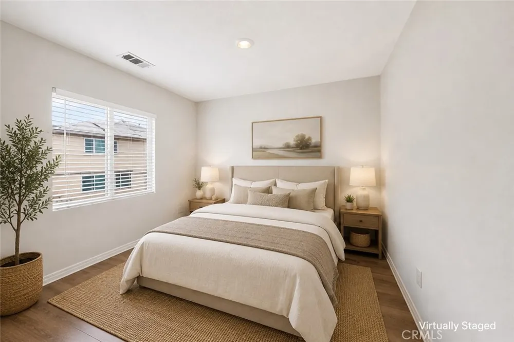 7989 Licorice Fontana, CA 92336