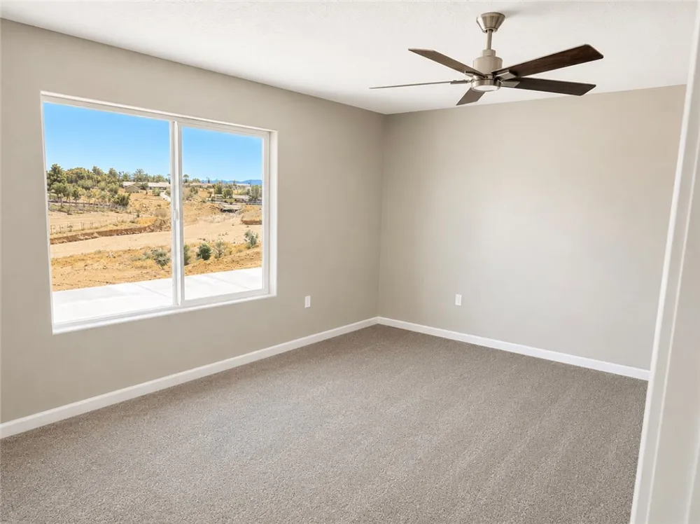 10955 E AVENUE Hesperia, CA 92345