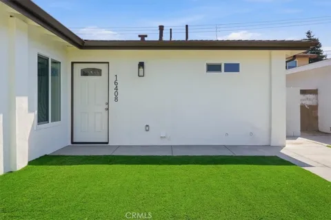 16402 San Jacinto