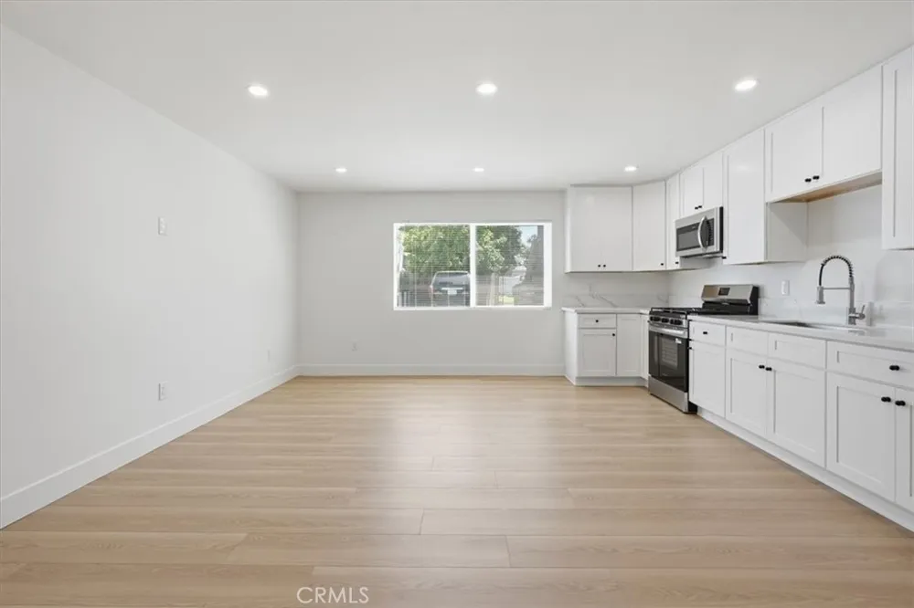16402 San Jacinto Fountain Valley, CA 92708