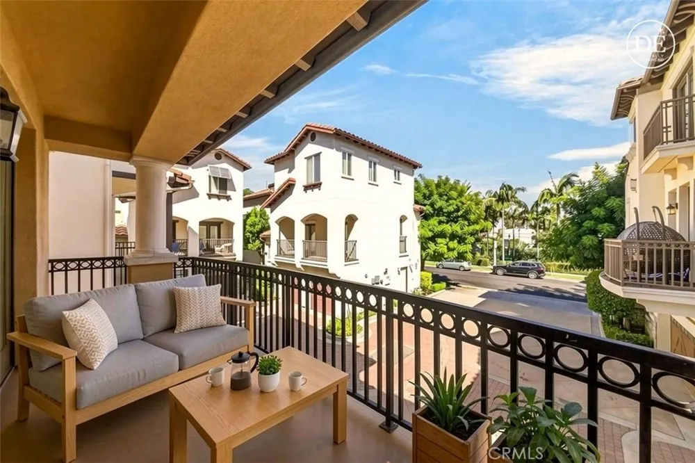 12914 Agustin Place Playa Vista, CA 90094