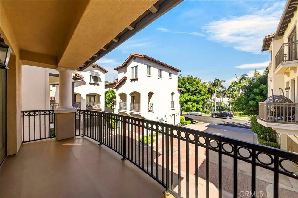 12914 Agustin Place Playa Vista, CA 90094