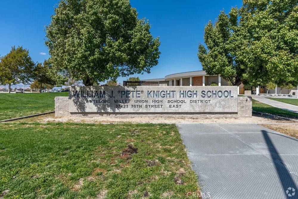 230 Vac/Vic Llano, CA 93544