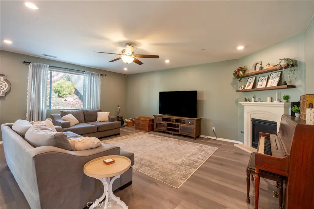 24560 Teakwood Court Wildomar, CA 92595