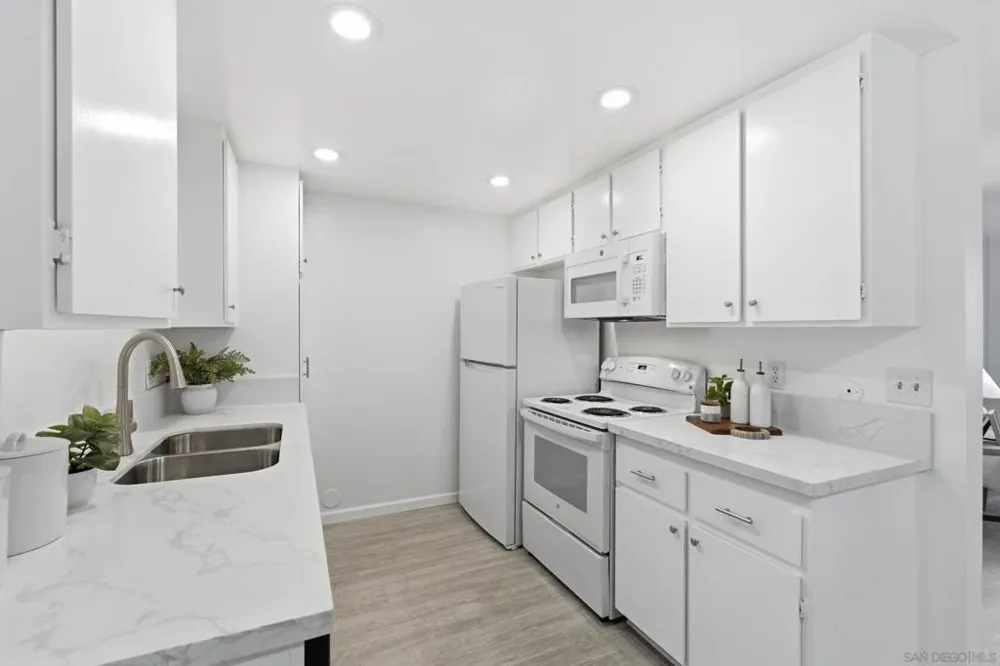 10260 Black Mountain #131 San Diego, CA 92126