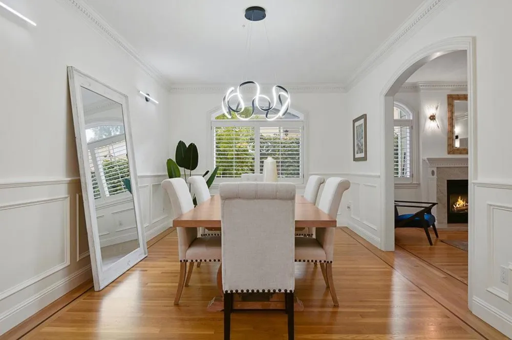 1520 Floribunda Avenue #101 Burlingame, CA 94010