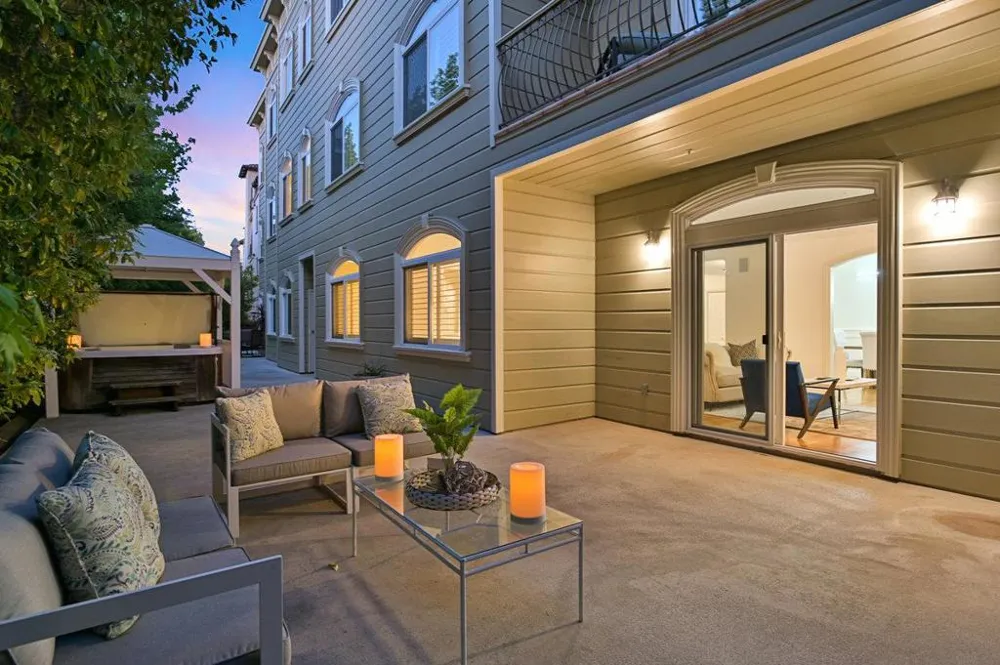 1520 Floribunda Avenue #101 Burlingame, CA 94010