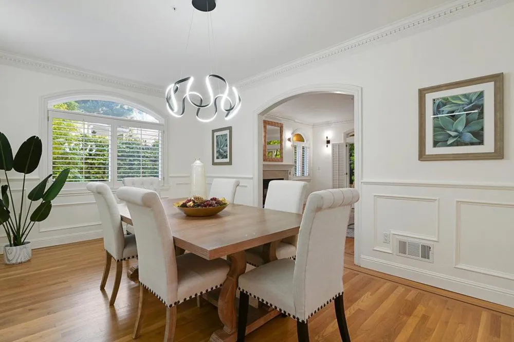 1520 Floribunda Avenue #101 Burlingame, CA 94010