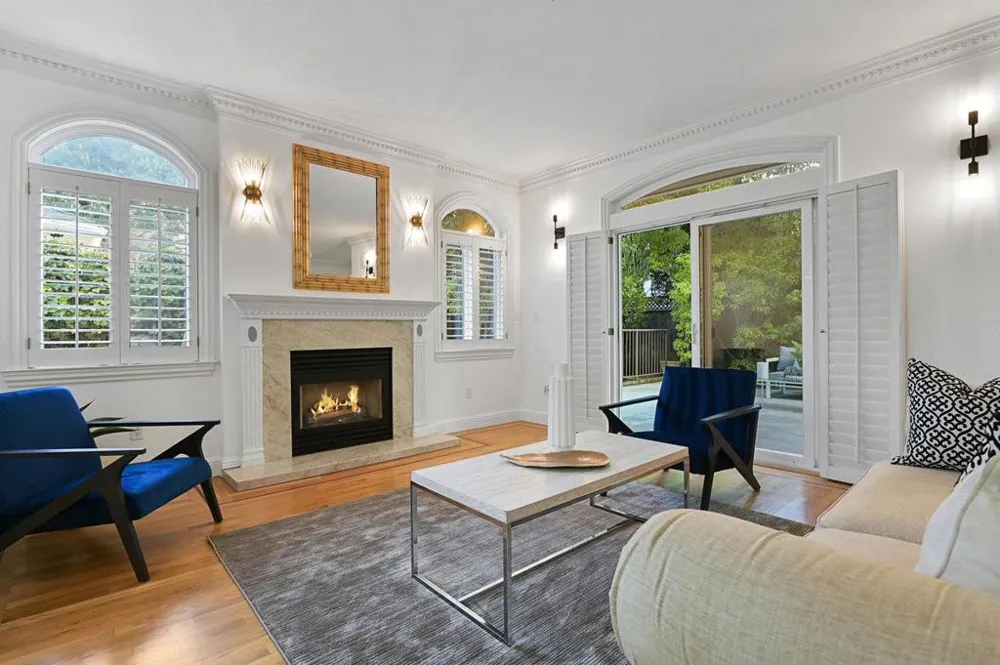 1520 Floribunda Avenue #101 Burlingame, CA 94010
