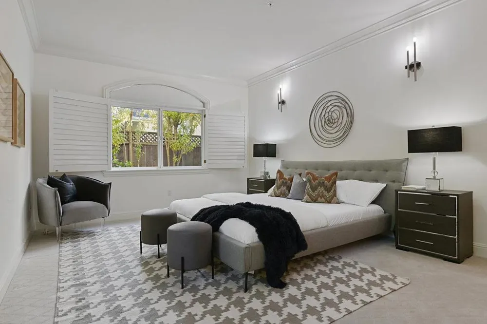 1520 Floribunda Avenue #101 Burlingame, CA 94010