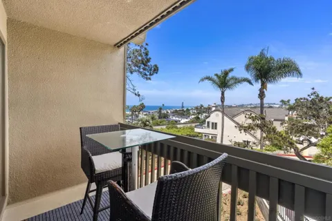 1562 Camino Del Mar #551