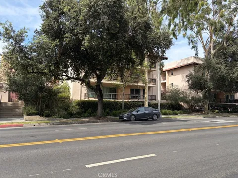 1127 E Del Mar #229