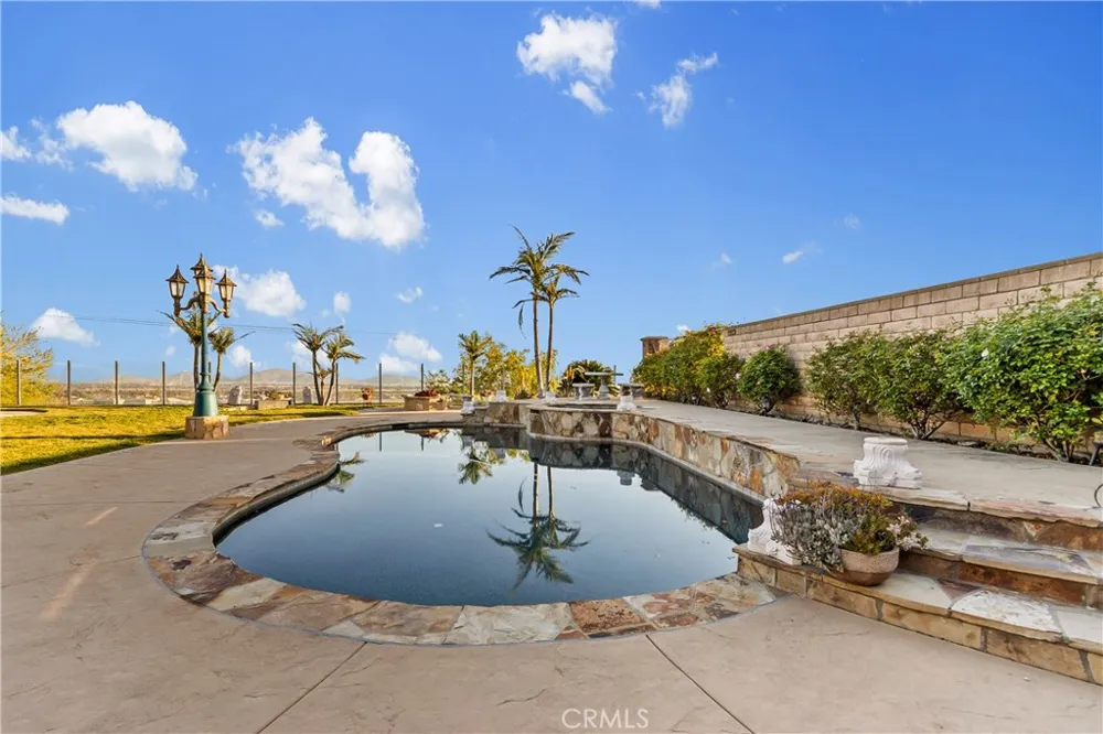 13761 Breeders Cup Drive Rancho Cucamonga, CA 91739