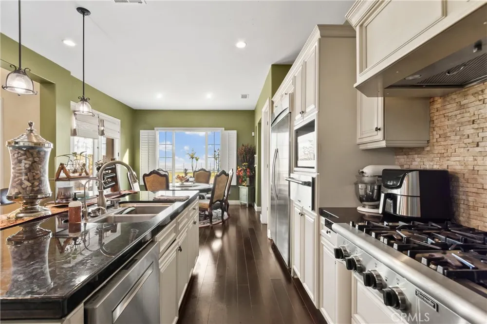 13761 Breeders Cup Drive Rancho Cucamonga, CA 91739
