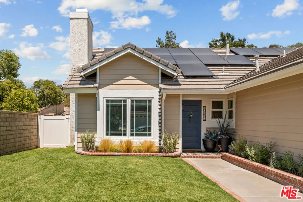 22537 Cardiff Drive Santa Clarita, CA 91350