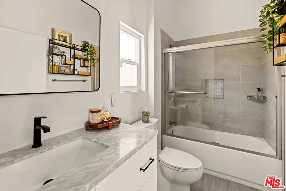 22537 Cardiff Drive Santa Clarita, CA 91350