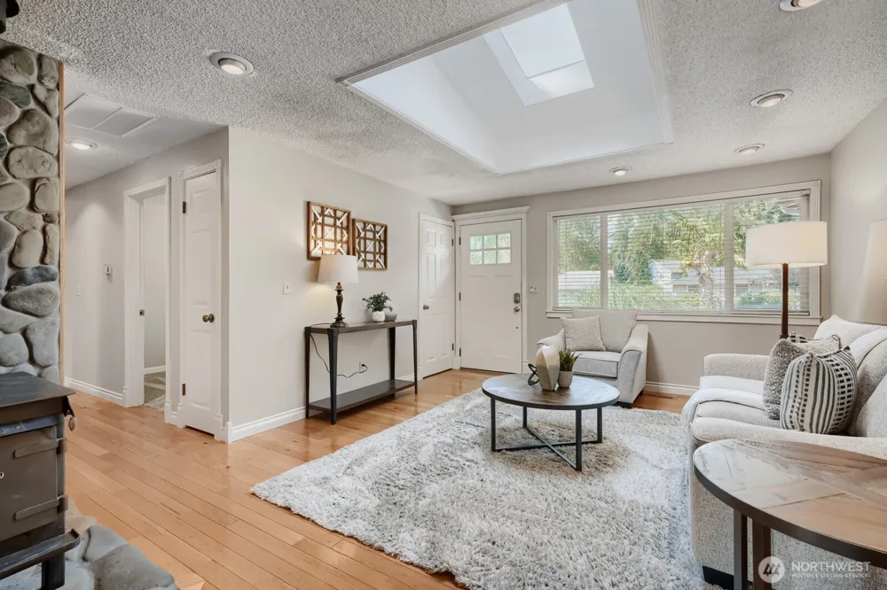 18529 SE 244th Place Covington, WA 98042
