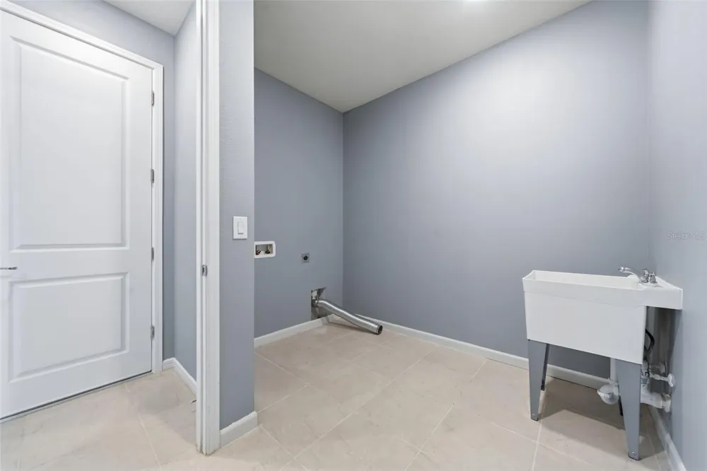 14312 CRESTAVISTA AVENUE Clermont, FL 34714