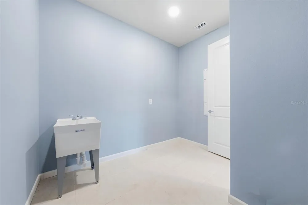 14312 CRESTAVISTA AVENUE Clermont, FL 34714