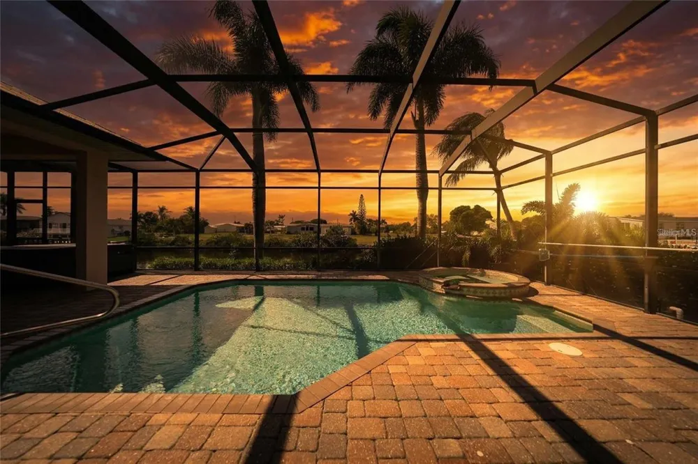 534 CANAL WAY Punta Gorda, FL 33950