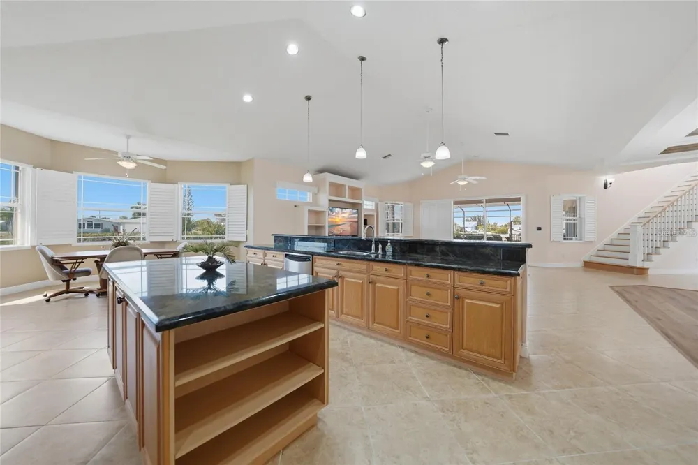 534 CANAL WAY Punta Gorda, FL 33950