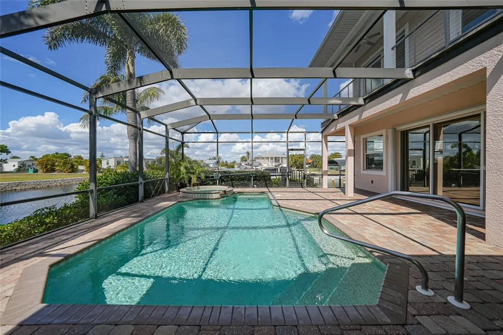 534 CANAL WAY Punta Gorda, FL 33950