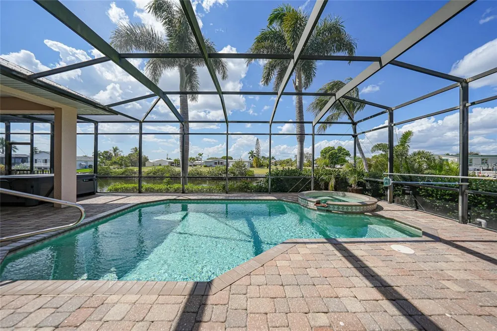 534 CANAL WAY Punta Gorda, FL 33950