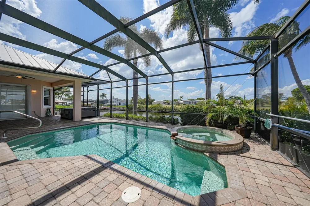 534 CANAL WAY Punta Gorda, FL 33950