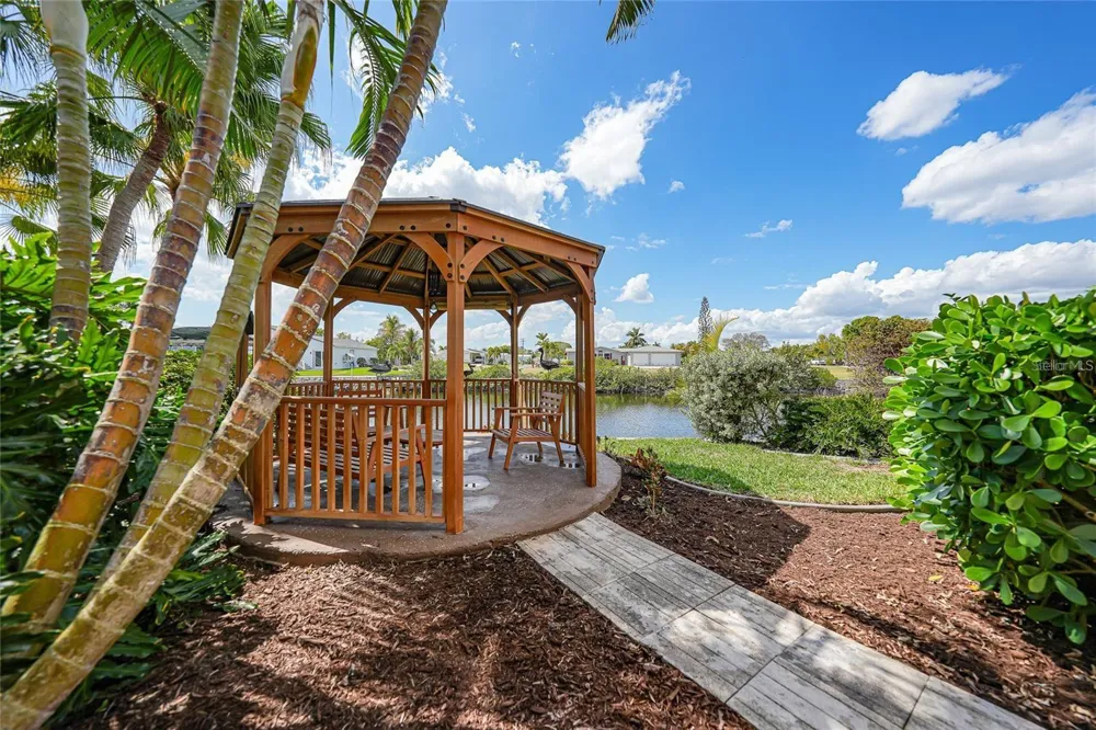 534 CANAL WAY Punta Gorda, FL 33950