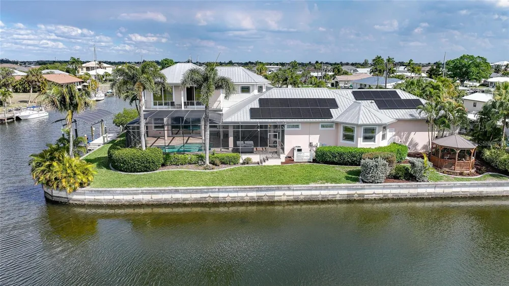 534 CANAL WAY Punta Gorda, FL 33950