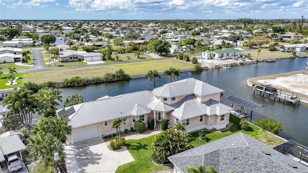 534 CANAL WAY Punta Gorda, FL 33950
