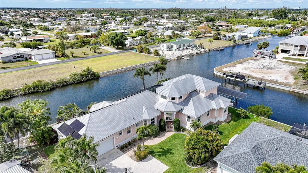 534 CANAL WAY Punta Gorda, FL 33950