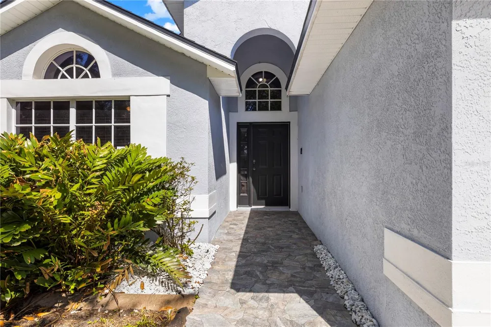 10148 SOMERSBY DRIVE Riverview, FL 33578