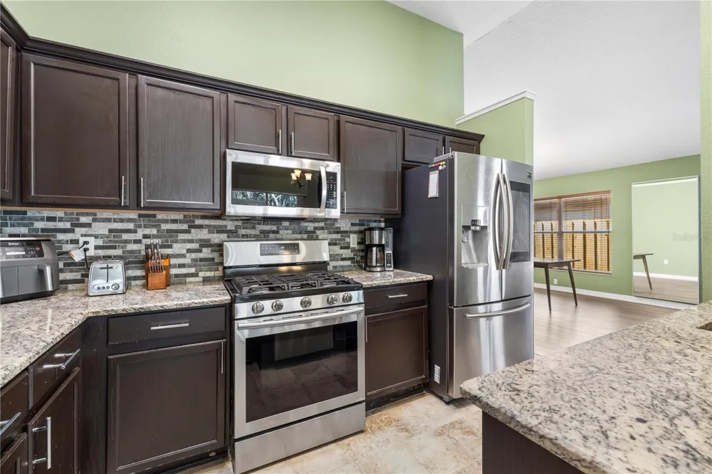 10148 SOMERSBY DRIVE Riverview, FL 33578